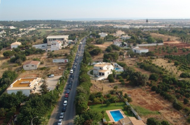 EN 125 entupida à entrada de Vilamoura