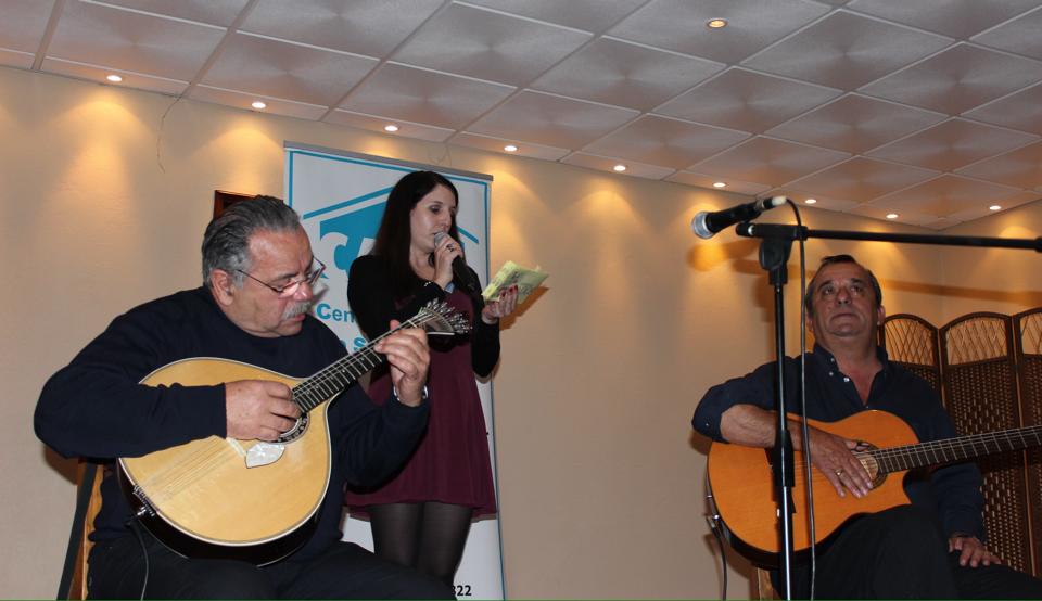 Apresentadora e Guitarristas