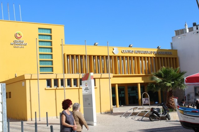 Centro Autárquico de Quarteira - foto Jorge Matos Dias / PlanetAlgarve