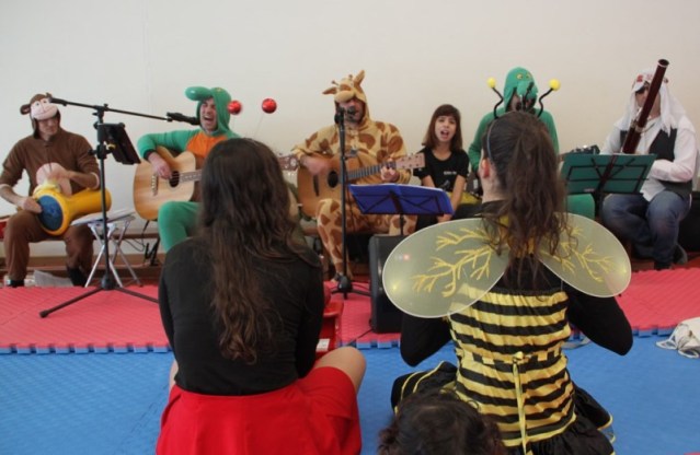 João Violão e Amigos