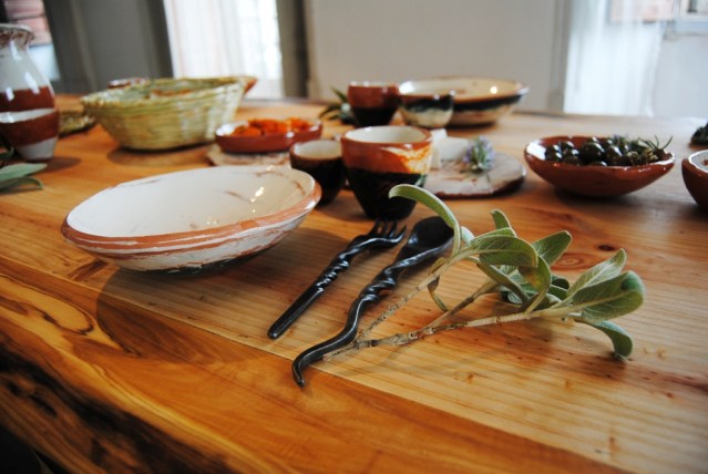 Exposição “Mesa Ajudada – Makers’ Meal”