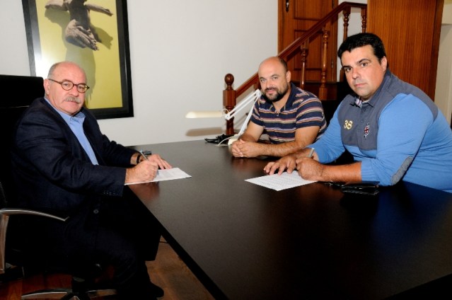 Assinatura do Contrato de Comodato