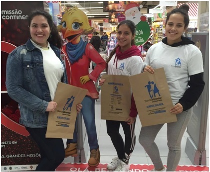 Interact Club de Quarteira na campanha do Banco Alimentar