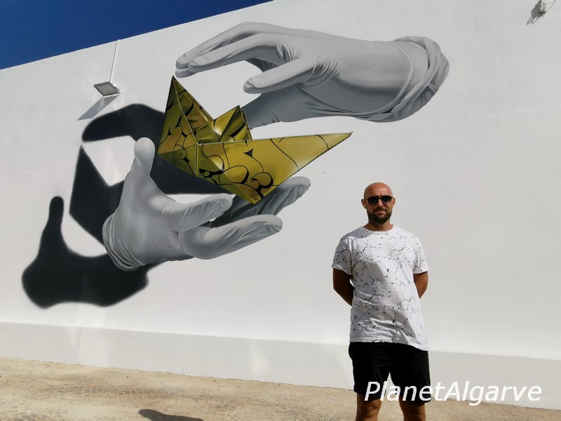 Esta imagem tem um texto alternativo em branco, o nome da imagem é mural_8.jpg